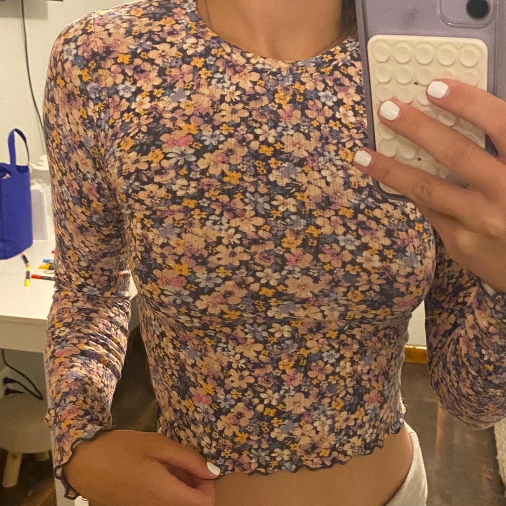 Wild Fable Cream Crop Blouse Fitted Style